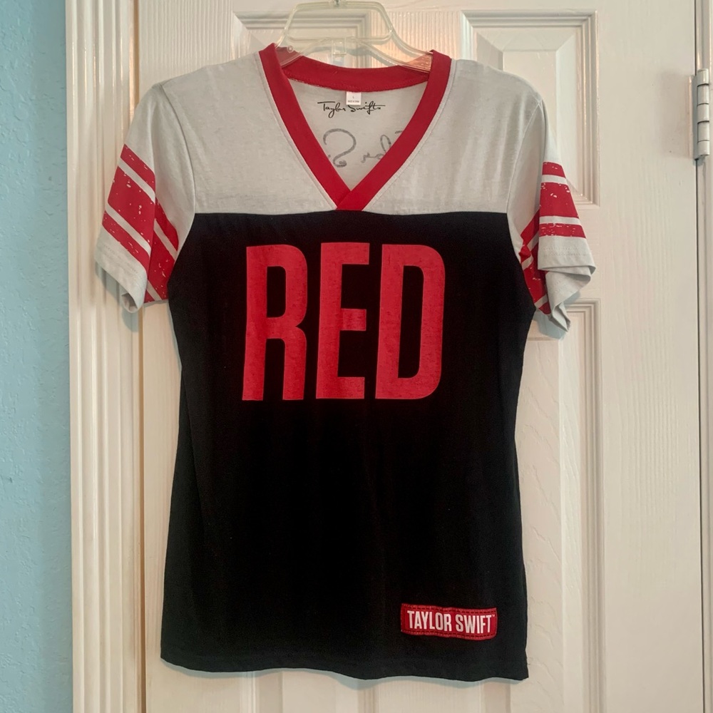 Vintage Rare Taylor Swift RED Tour Shirt
